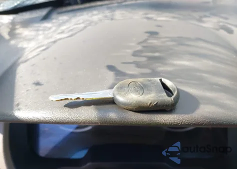 2009 Ford Focus Se из США, поврежденный, VIN 1FAHP35N59W126942